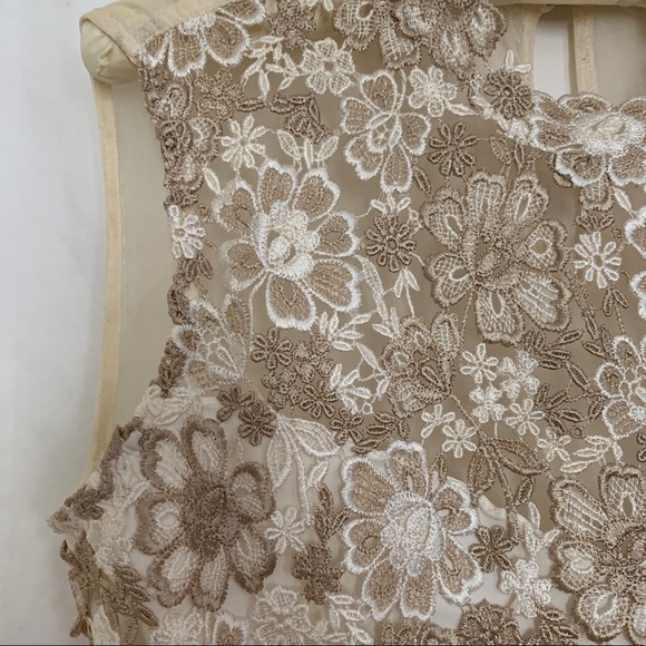 JONQUIL by DIANE SAMANDI Vintage Lace Top Ecru SM - Picture 7 of 10